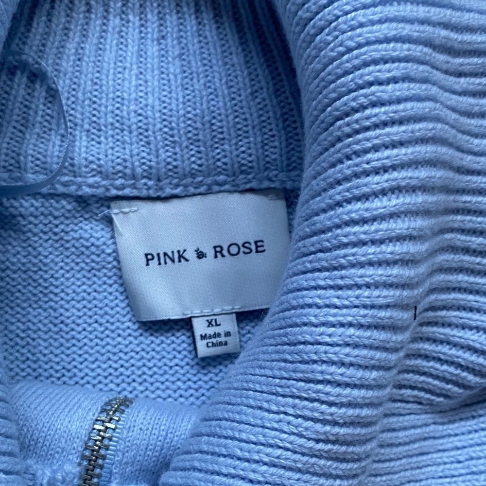 Light Blue Collared Top - Picture 3 of 6